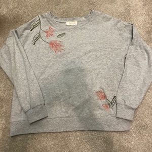 Vince camuto sweatshirt size M